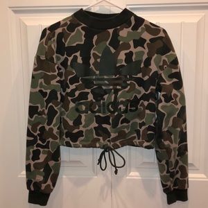 Adidas camo sweatshirt